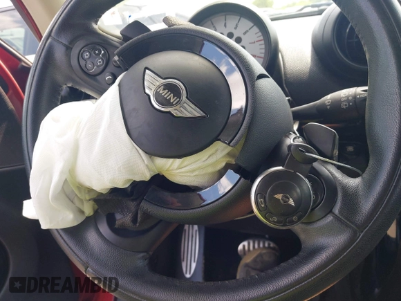 2014 MINI Countryman S with VIN WMWZC3C53EWP27111, listed as a IAAI auction lot 42192799 with 136,945 mi miles and . Bid and sale history available at DreamBid. Image 11.