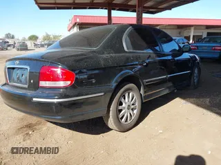 2005 Hyundai Sonata GLS with VIN KMHWF35H65A102053, listed as a IAAI auction lot 41690771 with 160,067 mi miles. Bid and sale history available at carsss.com. Image 4.