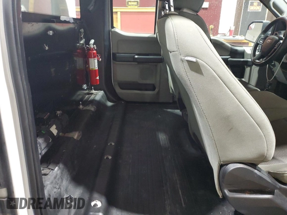 2018 Ford F-150 XL with VIN 1FTEX1C52JKE03837, listed as a Copart auction lot 48077005 with 103,619 mi miles and Clean Title. Bid and sale history available at carsss.com. Image 10.