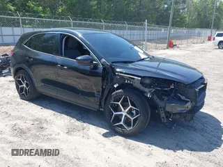 2021 Ford Escape SE z VIN 1FMCU0G66MUB26983, wystawiony jako IAAI lot #42144053 z przebiegiem 60 614 mil mil oraz . Historia ofert i sprzedaży dostępna na DreamBid. Obrazek 1.