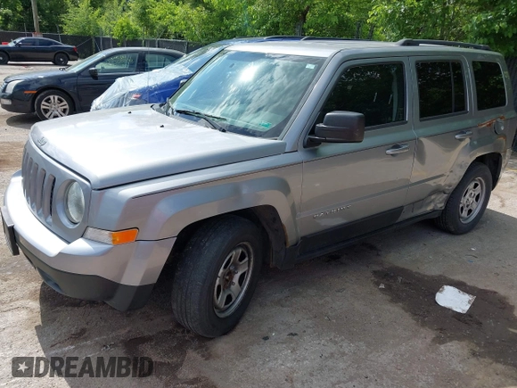 2014 Jeep Patriot Altitude z VIN 1C4NJPBA8ED789242, wystawiony jako IAAI lot #42349465 z przebiegiem 150 835 mil mil oraz . Historia ofert i sprzedaży dostępna na DreamBid. Obrazek 2.