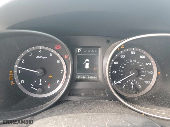 2017 Hyundai Santa Fe SE with VIN KM8SMDHF1HU239537, listed as a Copart auction lot 84227464 with 69,286 mi miles and Salvage Title. Bid and sale history available at carsss.com. Image 9.