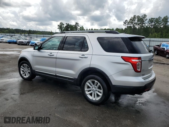 2013 Ford Explorer XLT z VIN 1FM5K7D80DGA40807, wystawiony jako Copart lot #54357115 z przebiegiem 123 444 mil mil oraz Szkoda całkowita • Salvage title. Historia ofert i sprzedaży dostępna na DreamBid. Obrazek 2.