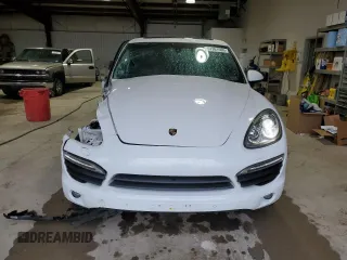 2014 Porsche Cayenne S Hybrid with VIN WP1AE2A28ELA50523, listed as a Copart auction lot 51361695 with 74,806 mi miles and Salvage title. Bid and sale history available at DreamBid. Image 5.
