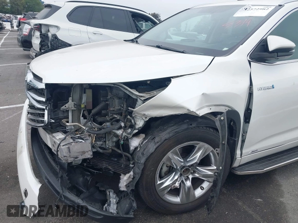 2016 Toyota Highlander Limited with VIN 5TDDCRFH9GS015341, listed as a IAAI auction lot 42572982 with 66,247 mi miles and . Bid and sale history available at DreamBid. Image 6.