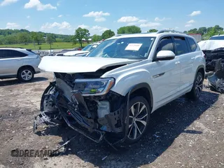 2024 Volkswagen Atlas SEL Premium R-Line with VIN 1V2FR2CAXRC582084, listed as a IAAI auction lot 42228600 with 20,389 mi miles and . Bid and sale history available at DreamBid. Image 20.