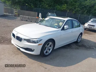 2015 BMW 3 Series 328i xDrive с VIN WBA3B5G51FNS20388, выставлен на аукционе IAAI как лот 42399201 с пробегом 97 349 миль миль и . История ставок и продаж доступна на DreamBid. Изображение 2.