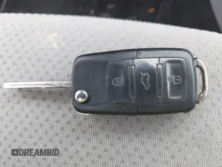 2008 Volkswagen Rabbit S with VIN WVWDA71K78W331772, listed as a IAAI auction lot 42363004 with 173,557 mi miles and . Bid and sale history available at DreamBid. Image 11.