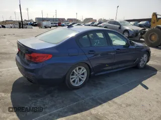 2019 BMW 5 Series M550i xDrive with VIN WBAJB9C51KB464722, listed as a Copart auction lot 53575135 with 70,187 mi miles and Salvage title. Bid and sale history available at DreamBid. Image 3.