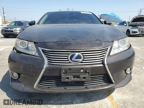 2013 Lexus ES 300h with VIN JTHBW1GG7D2025857, listed as a Copart auction lot 59790165 with 268,381 mi miles and Salvage title. Bid and sale history available at DreamBid. Image 5.
