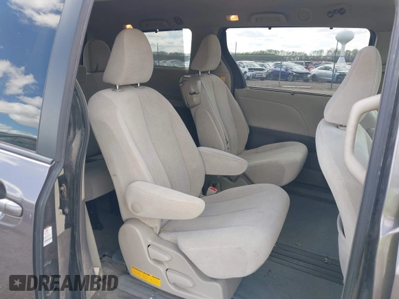 2012 Toyota Sienna LE AAS with VIN 5TDKK3DC5CS270481, listed as a IAAI auction lot 42093687 with 208,899 mi miles. Bid and sale history available at carsss.com. Image 8.