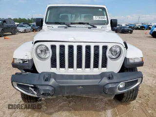 2023 Jeep Gladiator Overland z VIN 1C6HJTFG0PL514615, wystawiony jako Copart lot #57795945 z przebiegiem 32 427 mil mil oraz Czysty tytuł • Clean title. Historia ofert i sprzedaży dostępna na DreamBid. Obrazek 5.