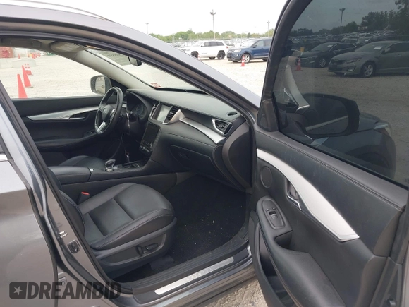2019 Infiniti QX50 Luxe with VIN 3PCAJ5M19KF135211, listed as a IAAI auction lot 42308891 with 128,432 mi miles and . Bid and sale history available at DreamBid. Image 5.