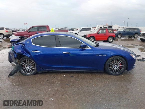 2017 Maserati Ghibli с VIN ZAM57XSA0H1235726, выставлен на аукционе IAAI как лот 42109528 с пробегом Не указан миль и . История ставок и продаж доступна на DreamBid. Изображение 12.