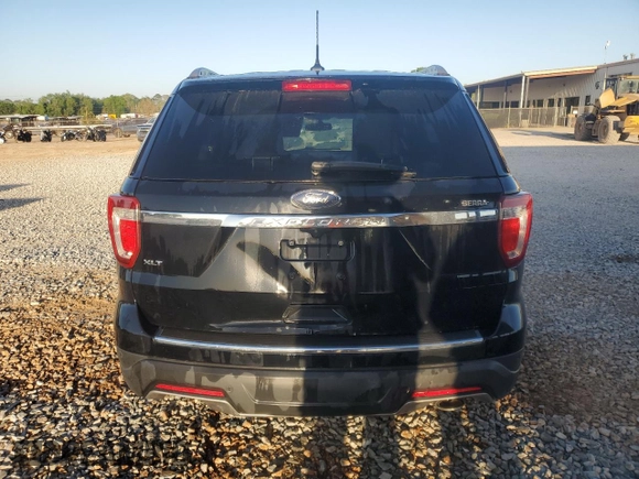 2018 Ford Explorer XLT with VIN 1FM5K7D81JGA17743, listed as a Copart auction lot 52183755 with 128,399 mi miles and Salvage Title. Bid and sale history available at DreamBid. Image 6.