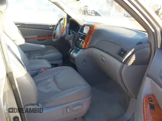 2008 Toyota Sienna XLE with VIN 5TDBK22C78S017022, listed as a IAAI auction lot 41562404 with 191,276 mi miles and . Bid and sale history available at DreamBid. Image 5.