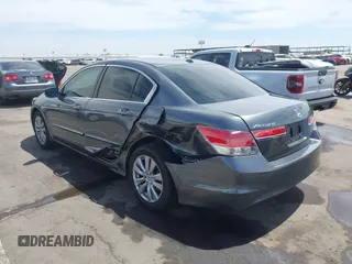 2012 Honda Accord EX-L z VIN 1HGCP2F85CA083670, wystawiony jako IAAI lot #42359595 z przebiegiem 83 358 mil mil oraz . Historia ofert i sprzedaży dostępna na DreamBid. Obrazek 3.