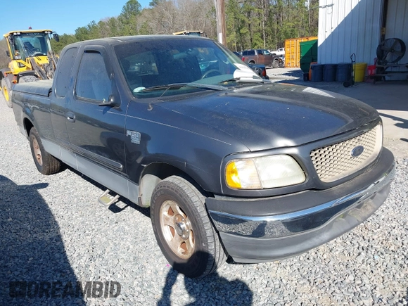 2002 Ford F-150 XL with VIN 1FTRX17W72NB13467, listed as a IAAI auction lot 41829169 with 1 mi miles. Bid and sale history available at carsss.com. Image 1.