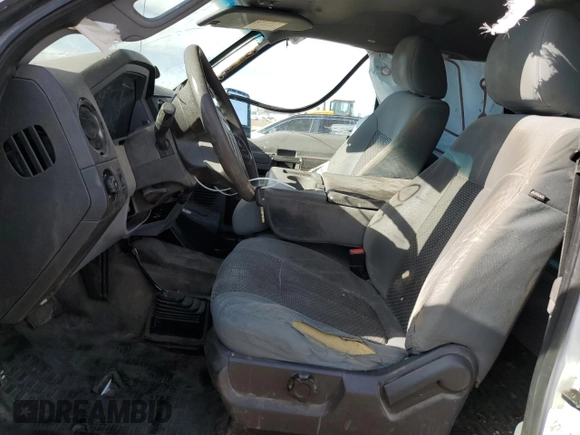 2014 Ford F-250 XL z VIN 1FT7X2B60EEB80260, wystawiony jako Copart lot #51664195 z przebiegiem 267 176 mil mil oraz Szkoda całkowita • Salvage title. Historia ofert i sprzedaży dostępna na DreamBid. Obrazek 7.