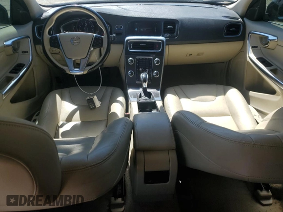 2015 Volvo S60 T5 Drive-E Premier z VIN YV126MFK2F1340349, wystawiony jako Copart lot #49983665 z przebiegiem 125 917 mil mil oraz Szkoda całkowita • Salvage title. Historia ofert i sprzedaży dostępna na DreamBid. Obrazek 8.