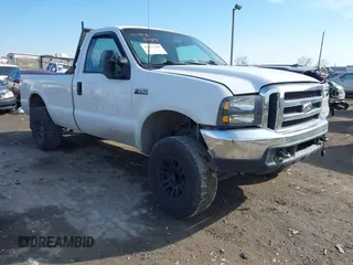 1999 Ford Super Duty F-250 XL with VIN 1FTNF21F3XEC26324, listed as a IAAI auction lot 41433149 with 203,634 mi miles. Bid and sale history available at carsss.com. Image 1.