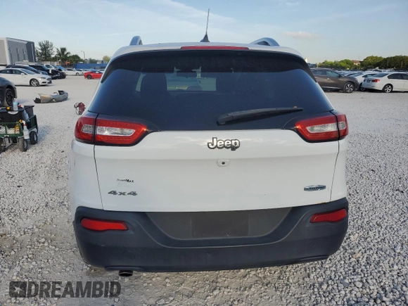 2015 Jeep Cherokee Latitude с VIN 1C4PJMCB2FW734628, выставлен на аукционе Copart как лот 57585295 с пробегом 82 268 миль миль и Списание • Salvage title. История ставок и продаж доступна на DreamBid. Изображение 6.