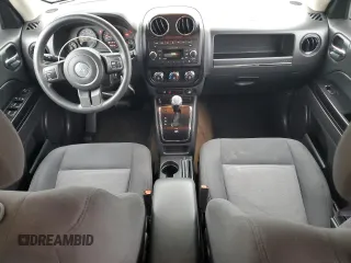 2015 Jeep Patriot Sport z VIN 1C4NJPBA6FD139228, wystawiony jako Copart lot #58548755 z przebiegiem 99 078 mil mil oraz Czysty tytuł • Clean title. Historia ofert i sprzedaży dostępna na DreamBid. Obrazek 8.