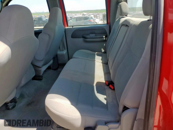 2007 Ford F-250 XL z VIN 1FTSW20587EB41443, wystawiony jako Copart lot #53278085 z przebiegiem 196 951 mil mil oraz Szkoda całkowita • Salvage title. Historia ofert i sprzedaży dostępna na DreamBid. Obrazek 10.