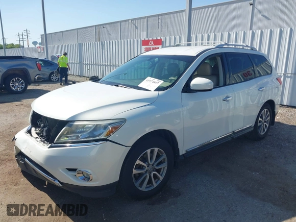 2014 Nissan Pathfinder SL with VIN 5N1AR2MN3EC700348, listed as a IAAI auction lot 41974897 with 119,654 mi miles and . Bid and sale history available at DreamBid. Image 19.