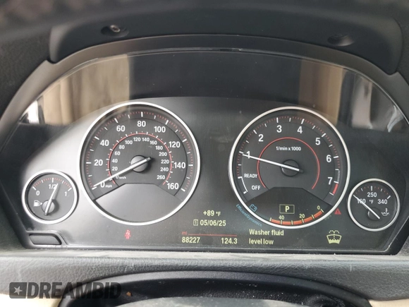 2015 BMW 4 Series 435i with VIN WBA3R1C55FK194292, listed as a Copart auction lot 55759815 with 88,227 mi miles and Clean title. Bid and sale history available at DreamBid. Image 9.
