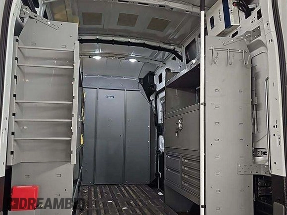 2023 Ford Transit Cargo с VIN 1FTBR2X82PKA60186, выставлен на аукционе IAAI как лот 42573161 с пробегом 47 202 миль миль и . История ставок и продаж доступна на DreamBid. Изображение 37.