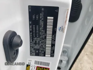2022 Toyota Highlander L z VIN 5TDCZRBH1NS216485, wystawiony jako Copart lot #64766914 z przebiegiem 33 579 mil mil oraz Szkoda całkowita • Salvage title. Historia ofert i sprzedaży dostępna na DreamBid. Obrazek 14.