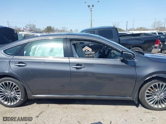 2018 Toyota Avalon XLE with VIN 4T1BK1EB3JU279937, listed as a IAAI auction lot 41711673 with 1 mi miles. Bid and sale history available at carsss.com. Image 12.