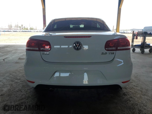 2015 Volkswagen Eos Komfort с VIN WVWBW8AH9FV001976, выставлен на аукционе Copart как лот 59529925 с пробегом 54 520 миль миль и Списание • Salvage title. История ставок и продаж доступна на DreamBid. Изображение 6.