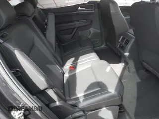 2019 Volkswagen Atlas SE with VIN 1V2UR2CA4KC616890, listed as a IAAI auction lot 42080701 with 48,269 mi miles and . Bid and sale history available at DreamBid. Image 8.