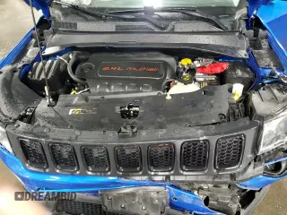 2019 Jeep Compass Latitude z VIN 3C4NJDBB5KT682761, wystawiony jako Copart lot #54746755 z przebiegiem 95 271 mil mil oraz Szkoda całkowita • Salvage title. Historia ofert i sprzedaży dostępna na DreamBid. Obrazek 12.