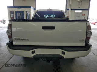 2015 Toyota Tacoma with VIN 3TMMU4FN2FM086482, listed as a Copart auction lot 57124365 with 211,638 mi miles and Salvage title. Bid and sale history available at DreamBid. Image 6.
