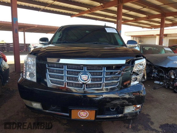 2009 Cadillac Escalade z VIN 1GYFC23269R251960, wystawiony jako IAAI lot #41993963 z przebiegiem 164 055 mil mil oraz . Historia ofert i sprzedaży dostępna na DreamBid. Obrazek 6.