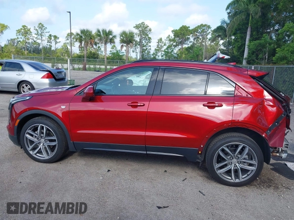 2020 Cadillac XT4 FWD Sport with VIN 1GYFZER44LF116168, listed as a IAAI auction lot 42443636 with 40,450 mi miles and . Bid and sale history available at DreamBid. Image 15.