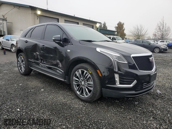 2020 Cadillac XT5 Sport AWD with VIN 1GYKNGRS5LZ232546, listed as a Copart auction lot 84104644 with 25,276 mi miles and Salvage title. Bid and sale history available at DreamBid. Image 4.