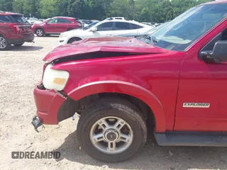 2007 Ford Explorer XLT z VIN 1FMEU73E77UB16711, wystawiony jako IAAI lot #42544695 z przebiegiem 229 462 mil mil oraz . Historia ofert i sprzedaży dostępna na DreamBid. Obrazek 6.