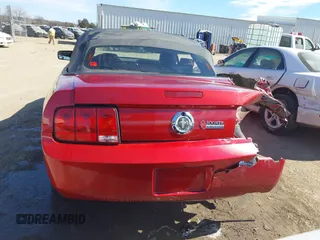 2007 Ford Mustang Deluxe with VIN 1ZVFT84N375278973, listed as a IAAI auction lot 41649628 with Not Provided miles and . Bid and sale history available at carsss.com. Image 16.