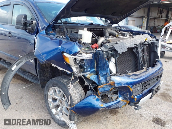 2017 Nissan Titan Pro-4X z VIN 1N6BA1F45HN519305, wystawiony jako IAAI lot #41689197 z przebiegiem 116 562 mil mil oraz . Historia ofert i sprzedaży dostępna na DreamBid. Obrazek 6.