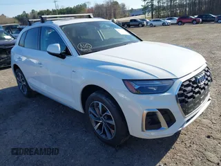 2023 Audi Q5 S line Premium Plus z VIN WA1EAAFY3P2116212, wystawiony jako IAAI lot #41779665 z przebiegiem 32 605 mil mil oraz . Historia ofert i sprzedaży dostępna na DreamBid. Obrazek 1.