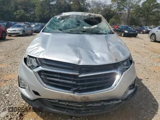 2019 Chevrolet Equinox LT with VIN 3GNAXKEV3KS613460, listed as a Copart auction lot 48407255 with 104,425 mi miles and Salvage Title. Bid and sale history available at carsss.com. Image 5.