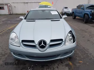 2005 Mercedes-Benz SLK 230/320 z VIN WDBWK56FX5F040781, wystawiony jako IAAI lot #41321130 z przebiegiem 100 319 mil mil oraz . Historia ofert i sprzedaży dostępna na DreamBid. Obrazek 12.