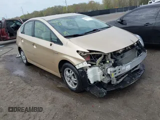 2011 Toyota Prius I with VIN JTDKN3DU3B1382269, listed as a IAAI auction lot 41982096 with 36,600 mi miles. Bid and sale history available at carsss.com. Image 6.