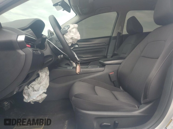 2019 Nissan Altima S z VIN 1N4BL4BV6KC186893, wystawiony jako Copart lot #56548915 z przebiegiem 154 357 mil mil oraz Czysty tytuł • Clean title. Historia ofert i sprzedaży dostępna na DreamBid. Obrazek 7.