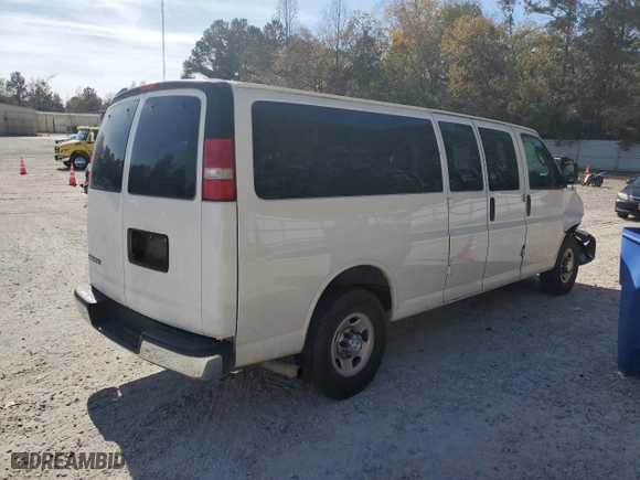 2019 Chevrolet Express Passenger LT with VIN 1GAZGPFG2K1194651, listed as a Copart auction lot 79104414 with 137,683 mi miles and Salvage Title. Bid and sale history available at carsss.com. Image 3.
