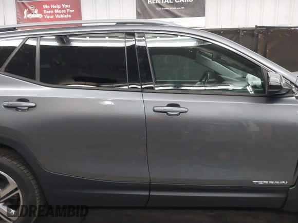 2020 GMC Terrain SLT z VIN 3GKALPEV8LL179358, wystawiony jako IAAI lot #42272738 z przebiegiem 65 962 mil mil oraz . Historia ofert i sprzedaży dostępna na DreamBid. Obrazek 14.
